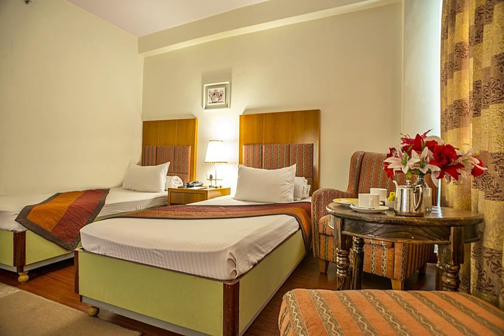 Hotel Jaipur Palace Rum bild