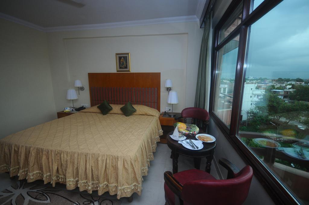 Hotel Jaipur Palace Rum bild