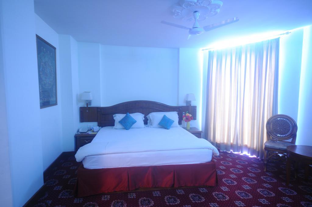 Hotel Jaipur Palace Rum bild