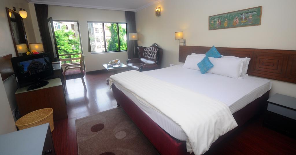 Hotel Jaipur Palace Rum bild
